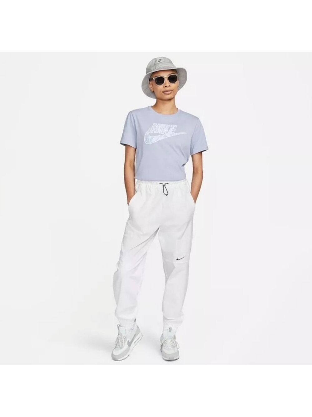 Nike Sportswear Graphic Tee